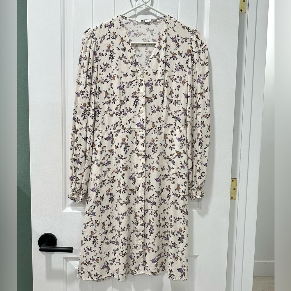 Uniqlo Floral Prints Long-Sleeve Dress in White & Purple